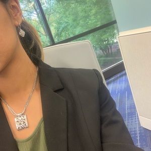 Meet your Posher, Komal